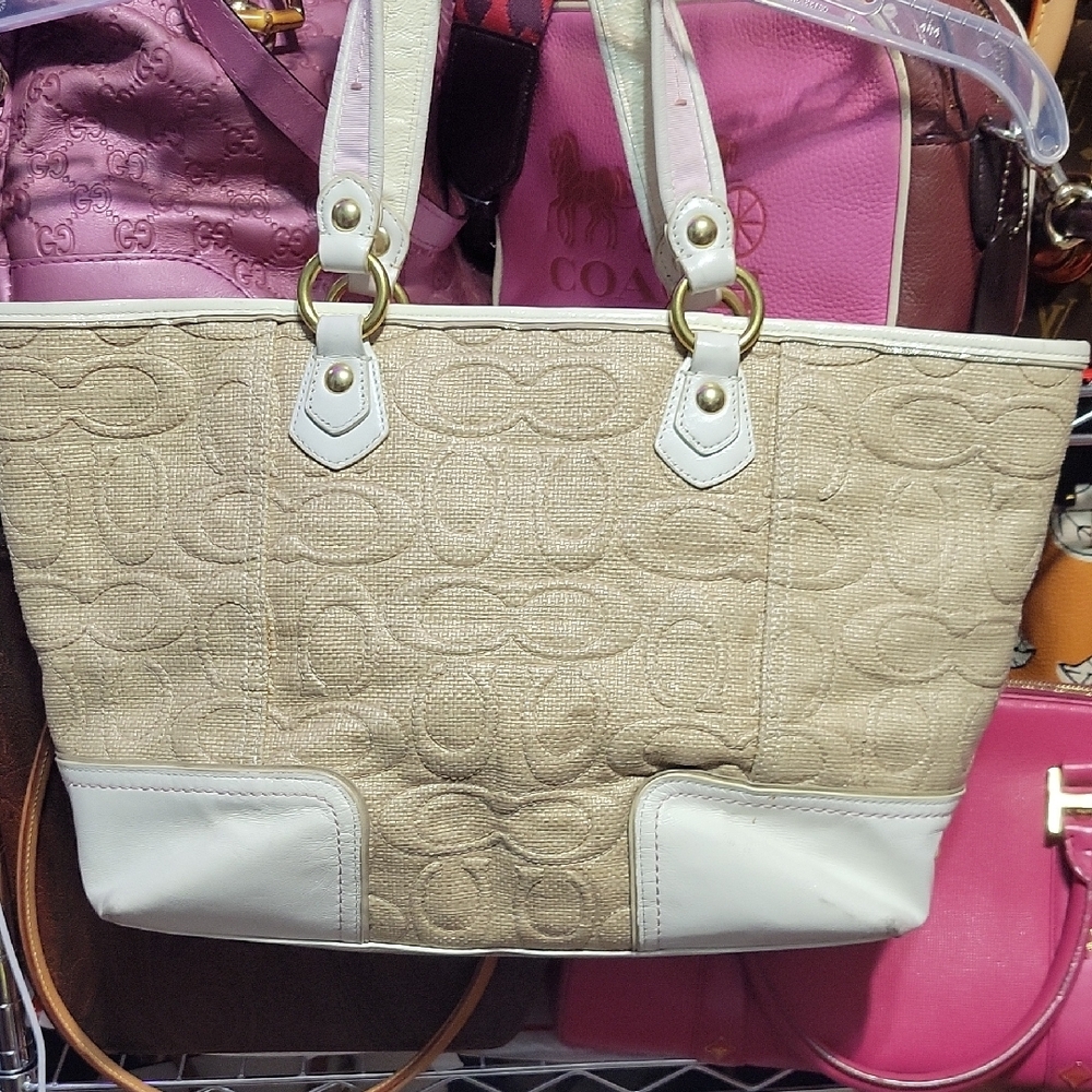 Coach Poppy Straw Beige and White Signature Tote. - Picture 6 of 14